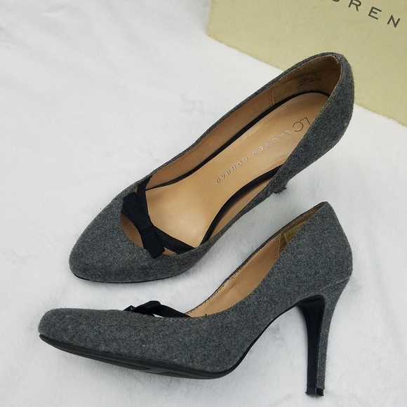 LC Lauren Conrad Shoes - LC Lauren Conrad Gray Black Bow Holiday Heel 6.5